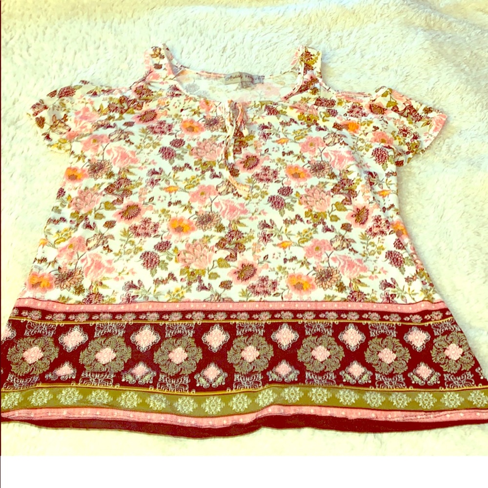 floral shirt
